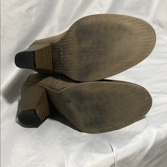 Brown booties - Picture 4 of 4